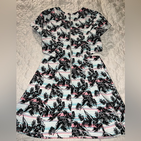 Topshop Tropical Print Cutout Dress - Picture 4 of 5